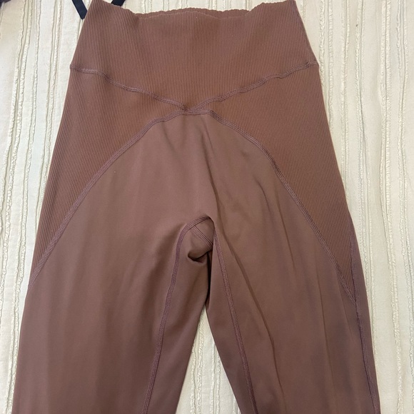 OFFLINE BY AERIE LEGGINGS - Picture 3 of 3